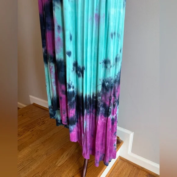 NWT Torrid Tie-Dye Super Soft Hi-Lo Maxi Dress - Torrid Size 4 (26, 4X) - Picture 6 of 15